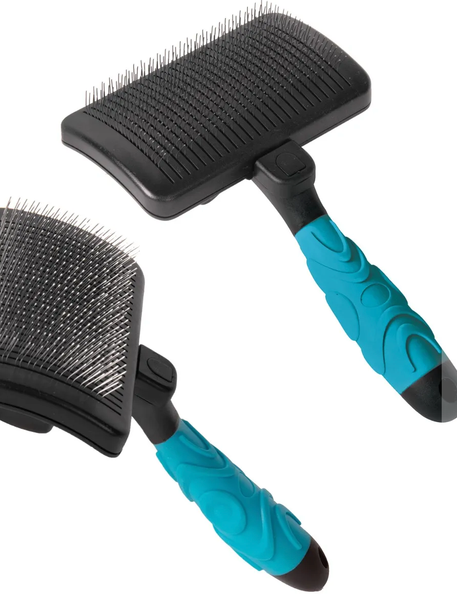 Master Grooming Tools self-cleaning slicker brush for dogs and cats